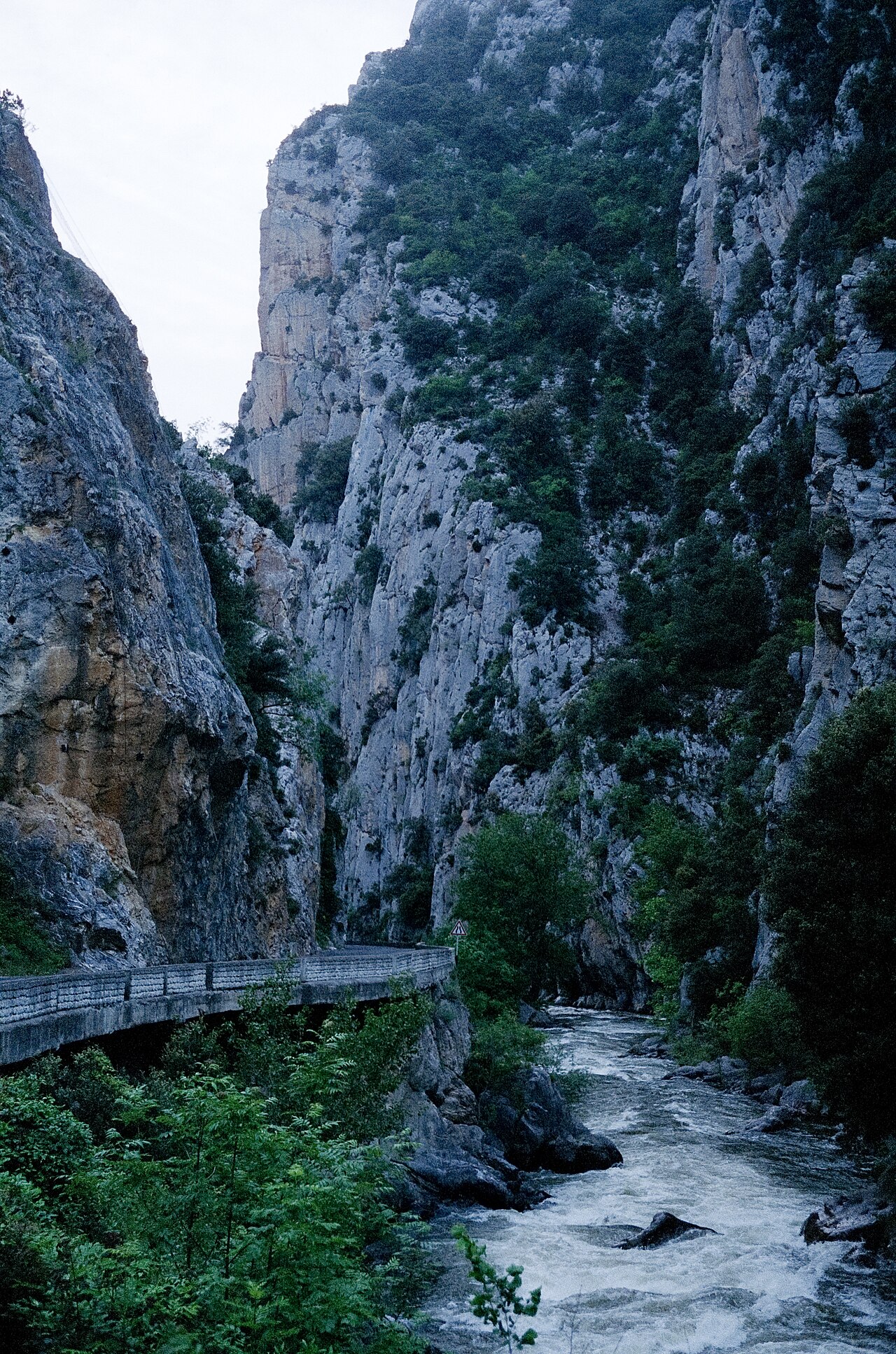 The Aude through the Gorges de la Pierre-Lys